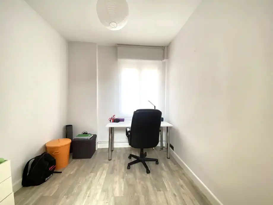 Wohnung zum Verkauf in Vitoria - Gasteiz mit Heizung, Parkett und Abstellraum