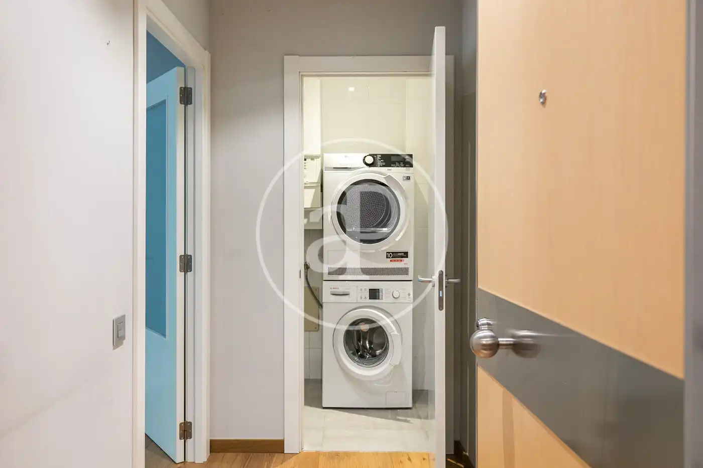 Flat for sale in Barcelona  with Air Conditioner, Heating and Storage room