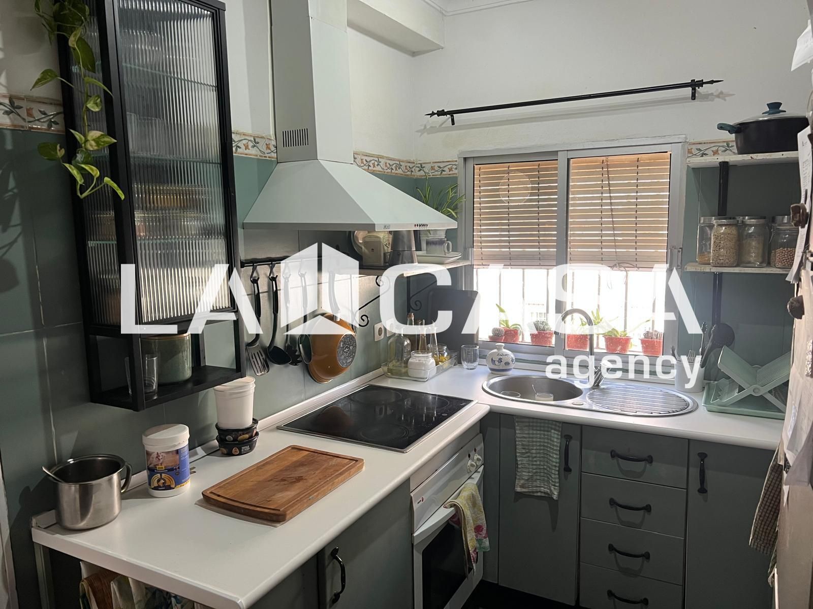 Kitchen of Flat for sale in Dos Hermanas