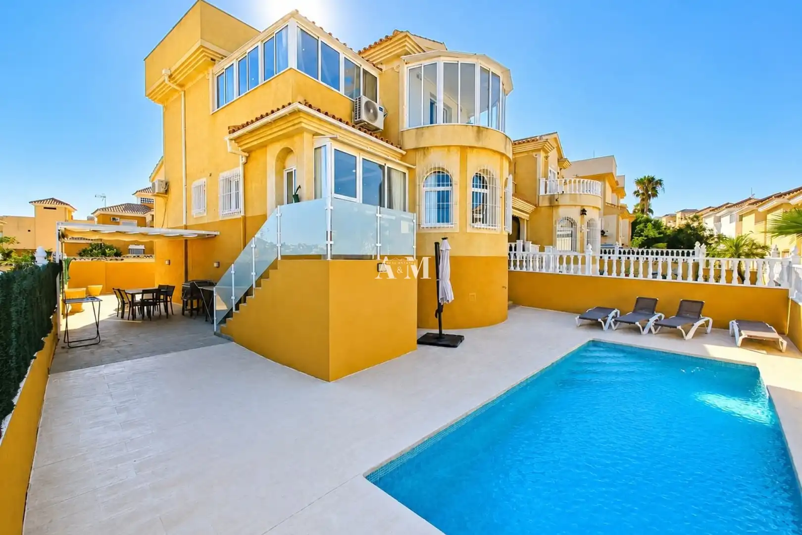 Vista exterior de Casa o chalet de alquiler en Orihuela con Aire acondicionado, Calefacción y Terraza