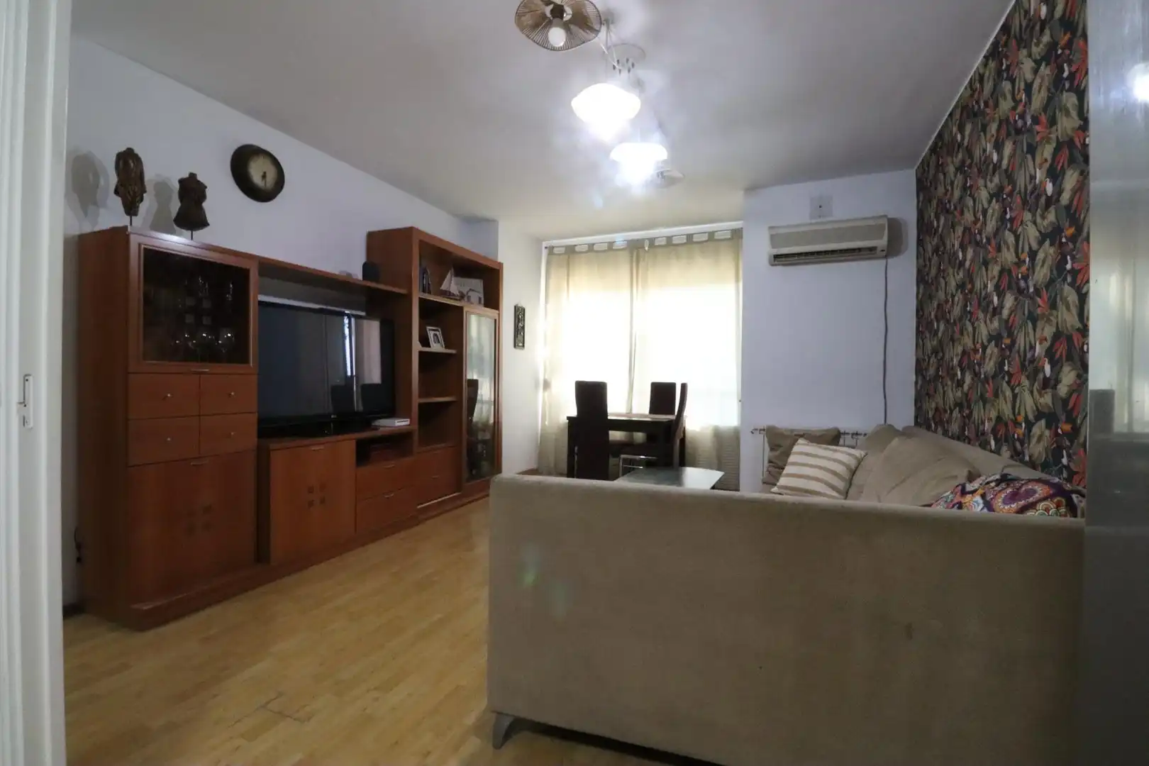 Sala de estar de Piso en venta en Sabadell con Calefacción, Parquet y Terraza