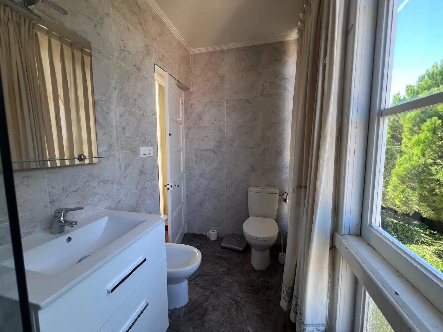 Bathroom of Houses for sale in Gozón  with Heating and Private garden