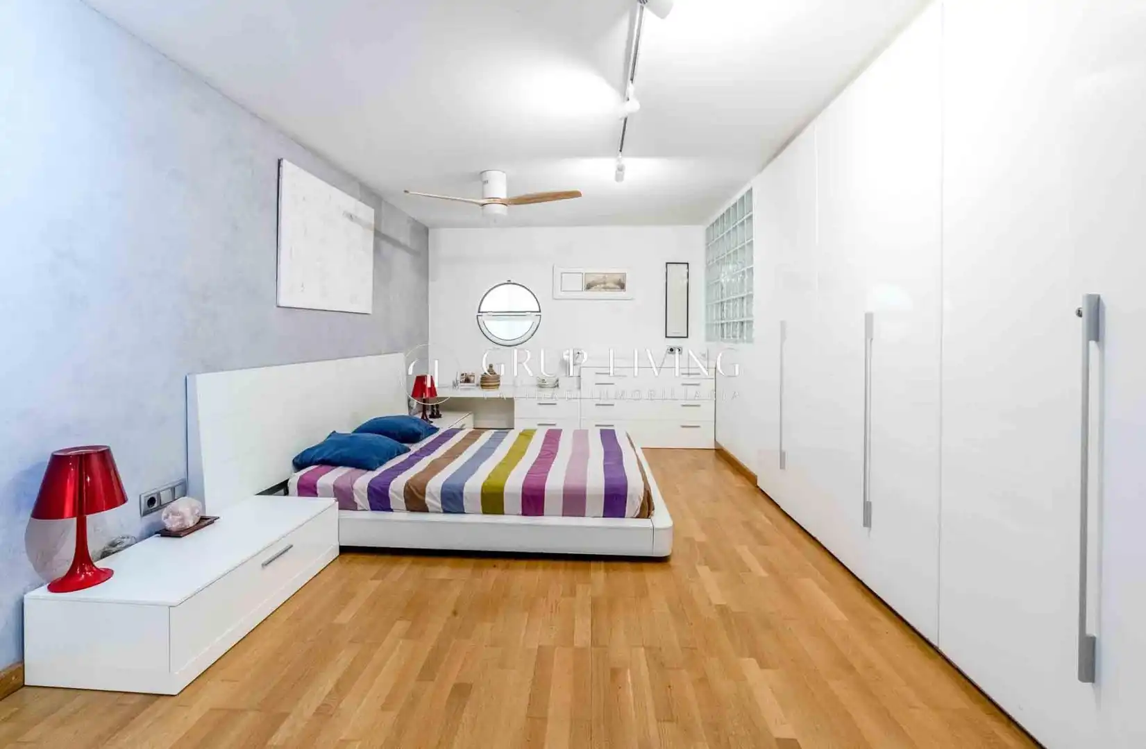 Schlafzimmer von Wohnung zum Verkauf in Sitges mit Klimaanlage, Heizung und Privatgarten