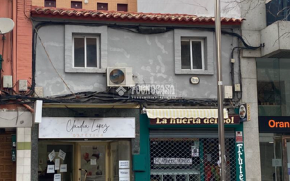 Vista exterior de Casa o xalet en venda en  Zaragoza Capital amb Terrassa