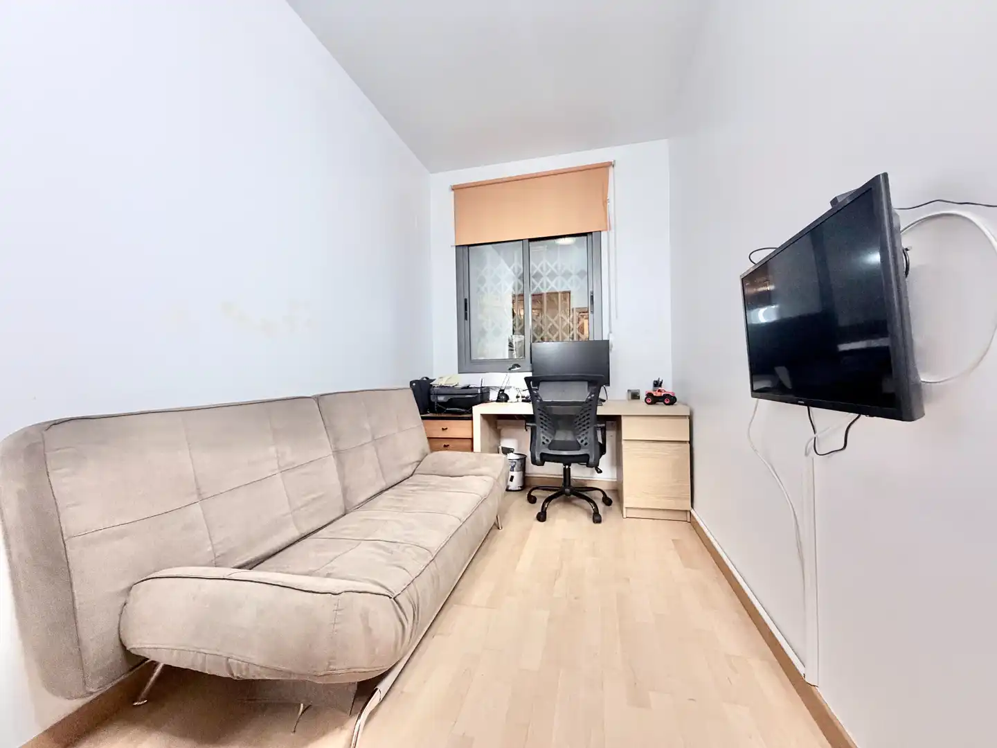 Living room of Ground floor for sale in Badalona  with Air Conditioner, Heating and Private garden