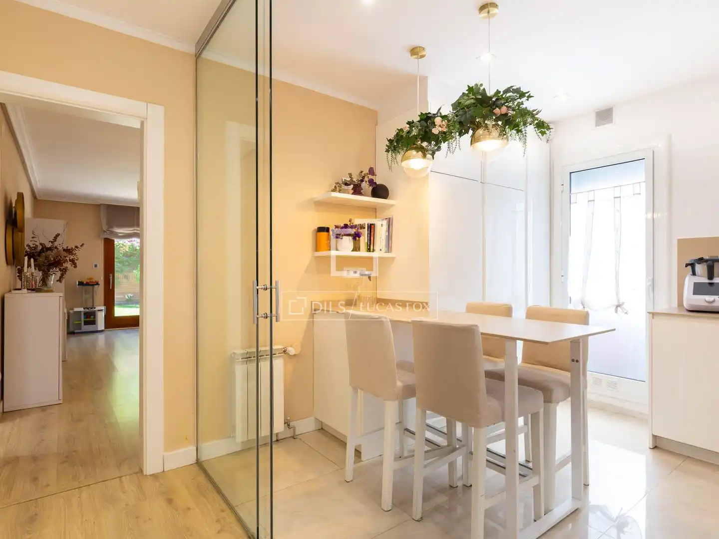 Comedor de Piso en venta en Esplugues de Llobregat con Aire acondicionado, Calefacción y Jardín privado