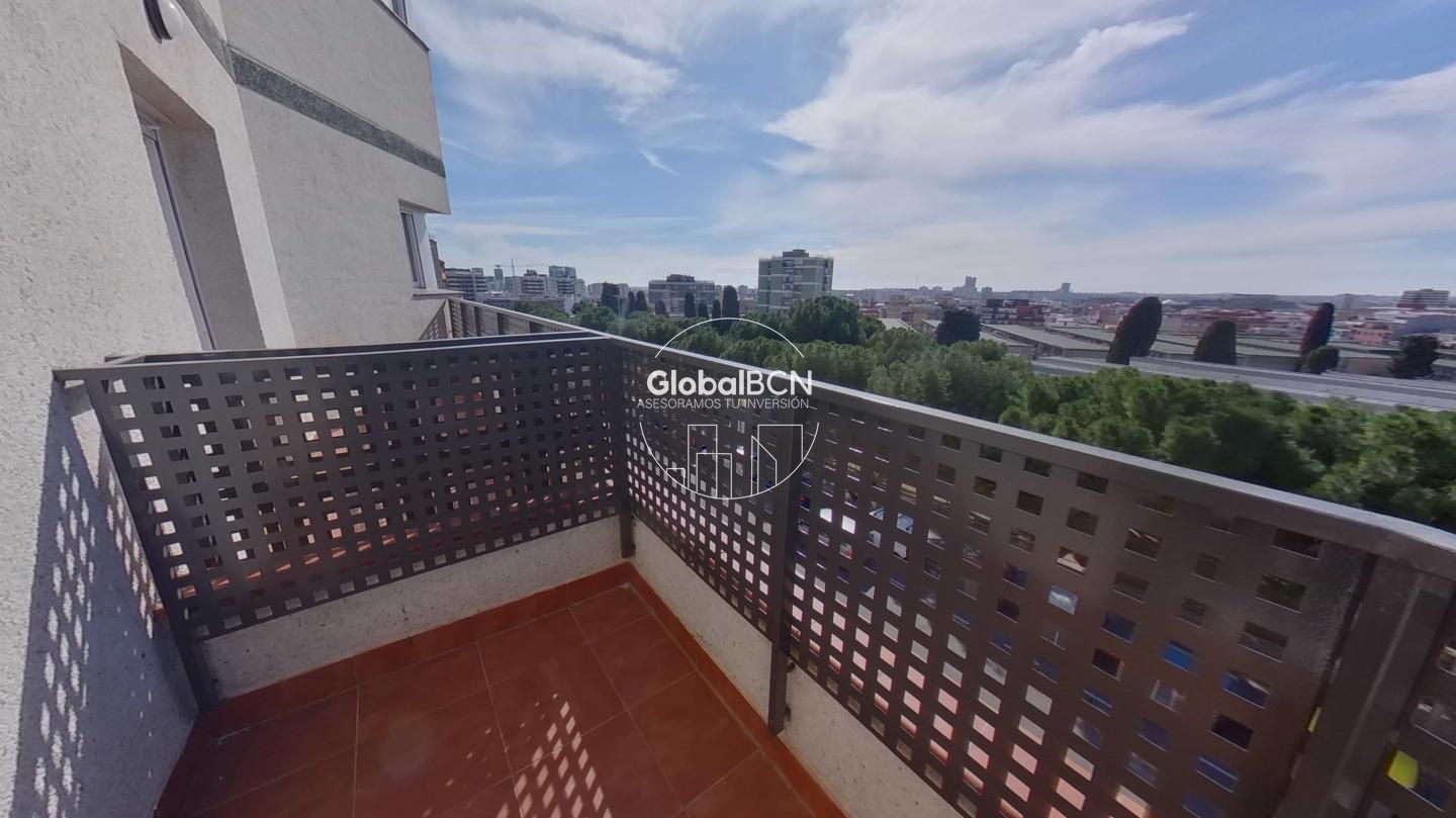 Edifici en venda a Carrer Sant Francesc Xavier, Les Planes