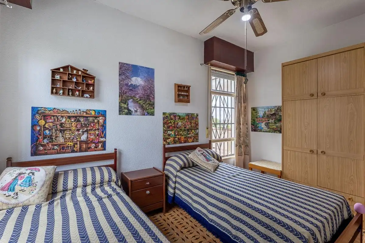 Houses for sale in Avenida HUETOR VEGA, Cájar
