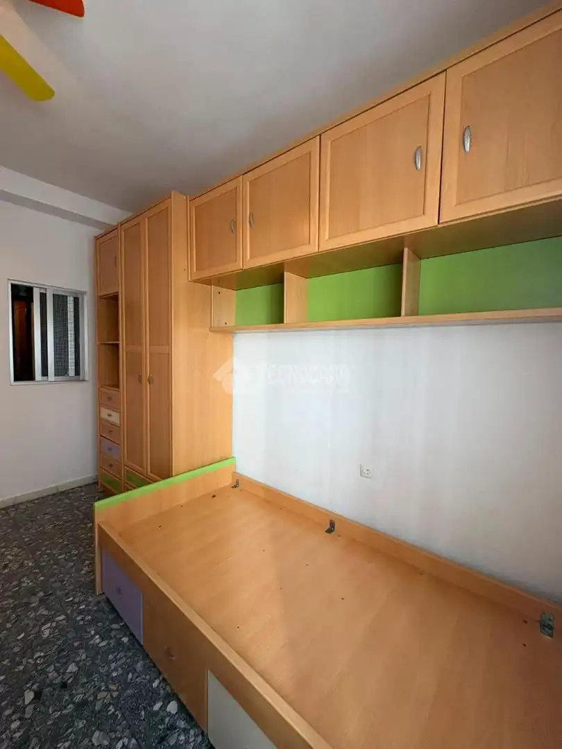 Dormitori de Pis en venda en Isla Cristina amb Moblat i Balcó