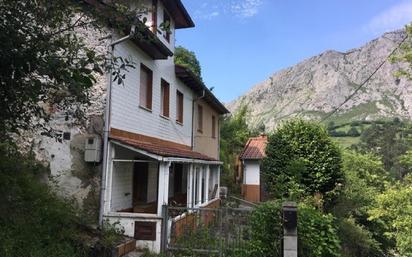 Vista exterior de Casa o xalet en venda en Morcín