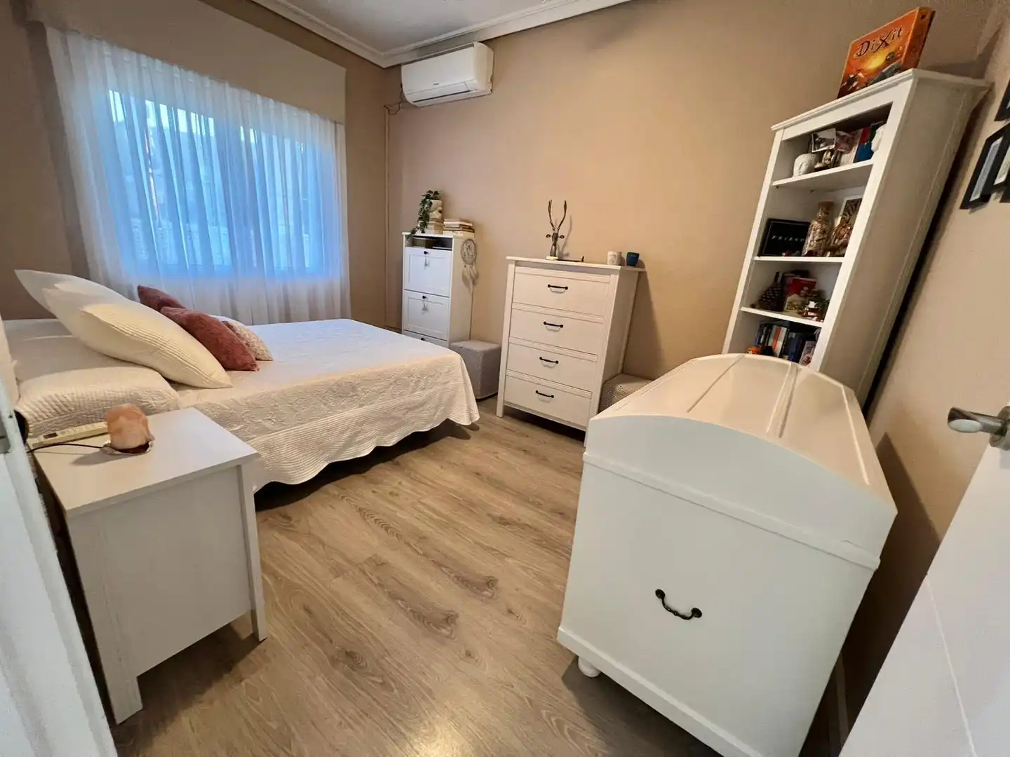 Habitación de Casa adosada en venta en Cartagena con Aire acondicionado, Calefacción y Jardín privado