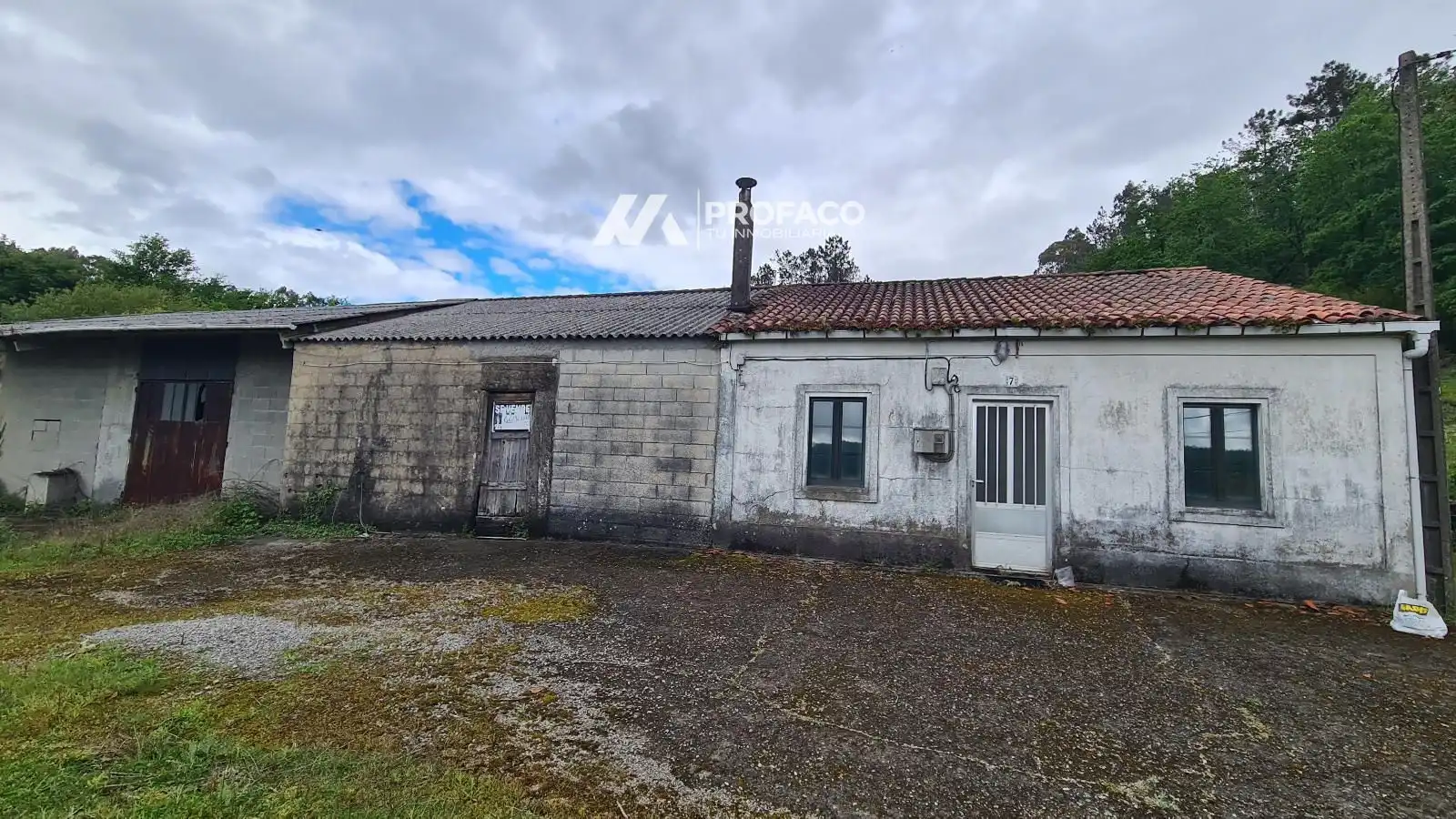 Vista exterior de Casa o chalet en venta en Trazo con Trastero