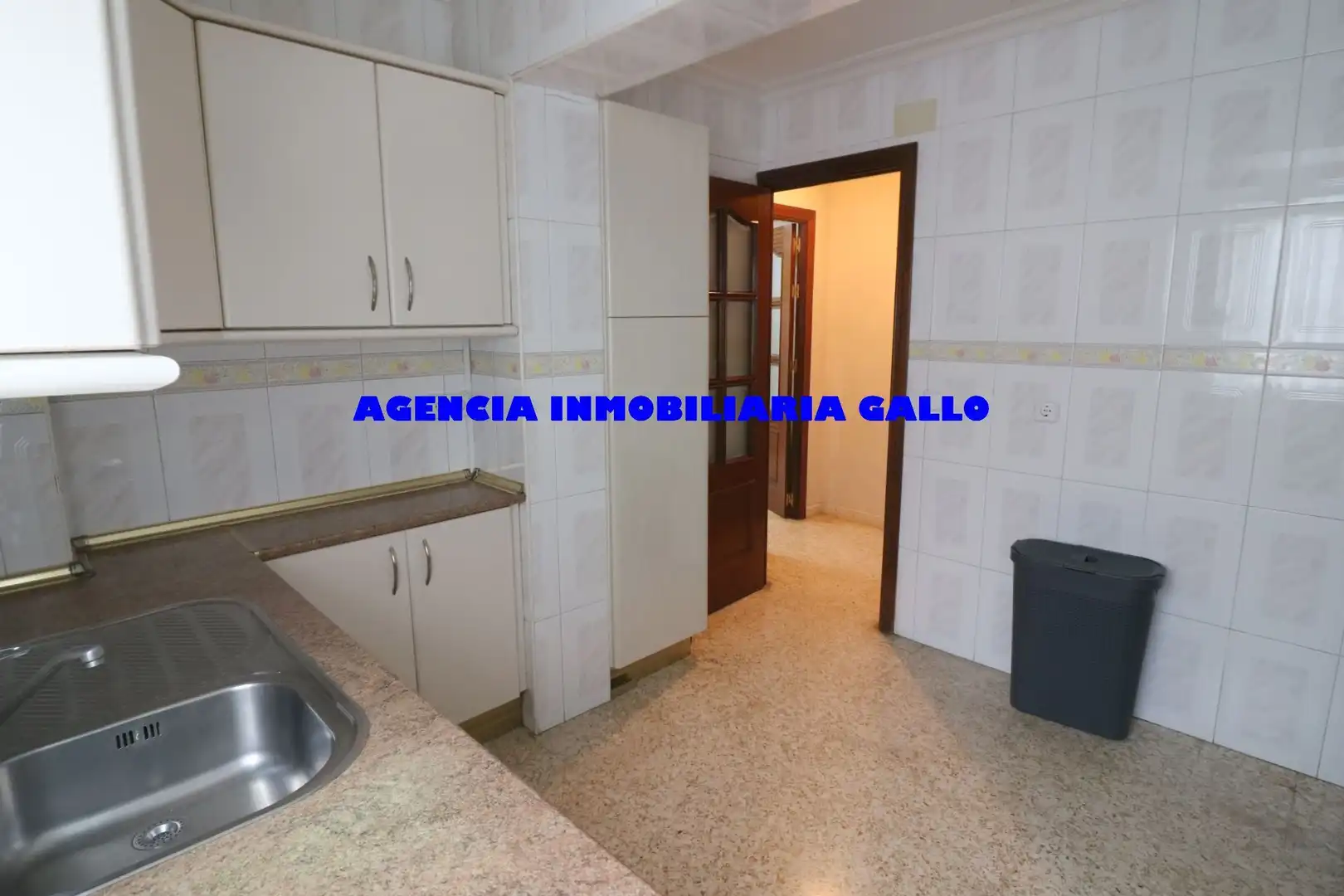 Kitchen of Flat for sale in Sevilla  with Air Conditioner