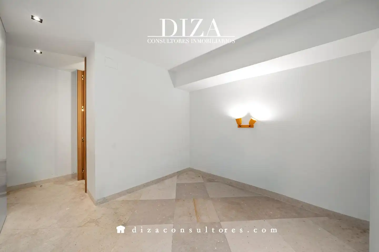 Attic for sale in Madrid  with Air Conditioner, Terrace and Storage room
