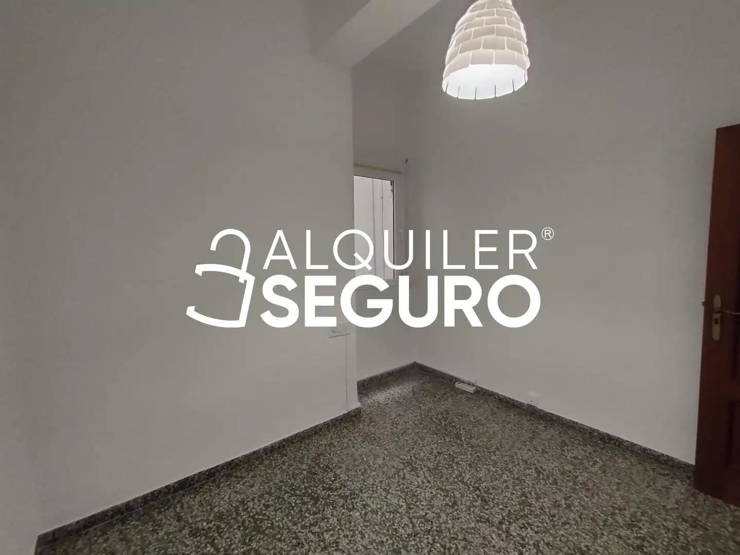 Schlafzimmer von Wohnung zur Miete in Valencia mit Klimaanlage