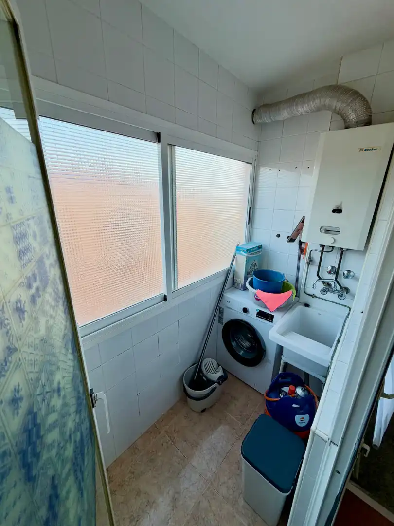 Bathroom of Flat for rent in Berja  with Air Conditioner, Heating and Furnished