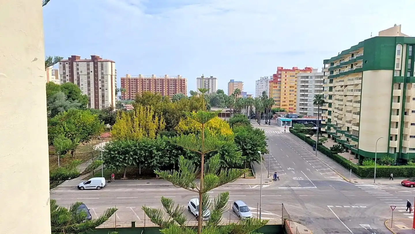 Apartamento de alquiler en De La Rioja, 125, Playa de Gandia