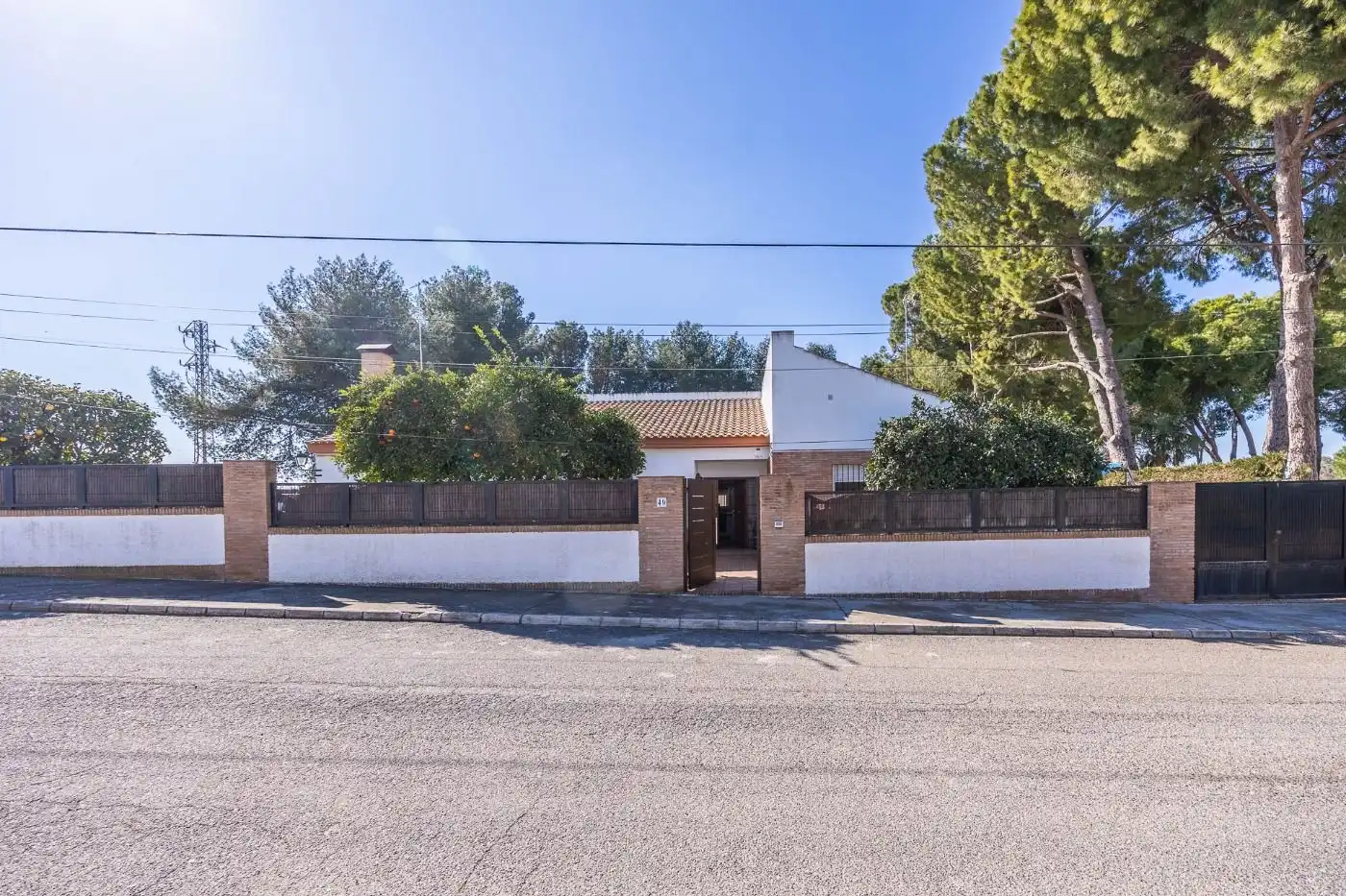Vista exterior de Casa o chalet en venta en Carmona con Aire acondicionado, Jardín privado y Trastero