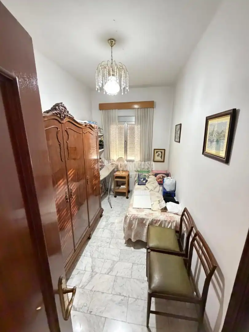 Habitación de Piso en venta en Sevilla con Balcón