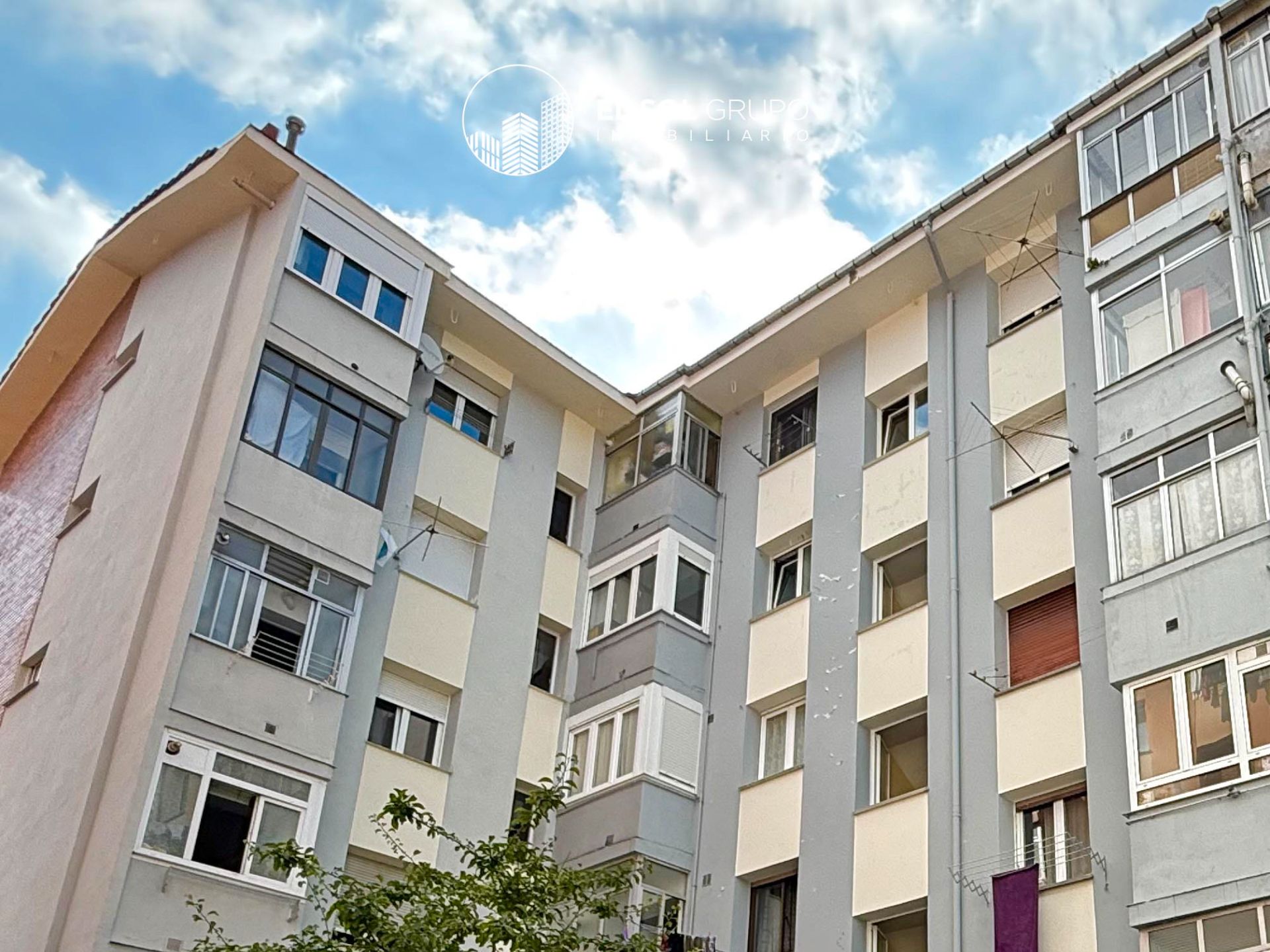 Exterior view of Flat for sale in Gijón   with Heating and Furnished
