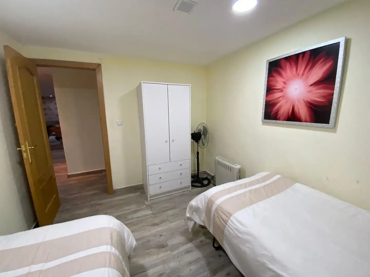 Schlafzimmer von Haus oder Chalet zum Verkauf in Monforte del Cid mit Klimaanlage, Privatgarten und Terrasse