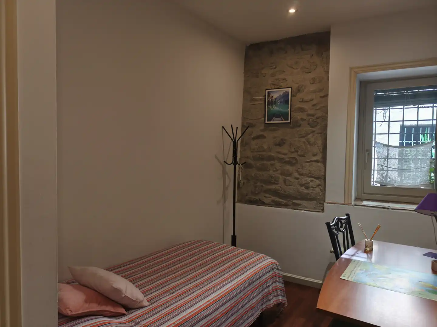 Habitación de Dúplex de alquiler en Girona con Calefacción, Amueblado y Horno