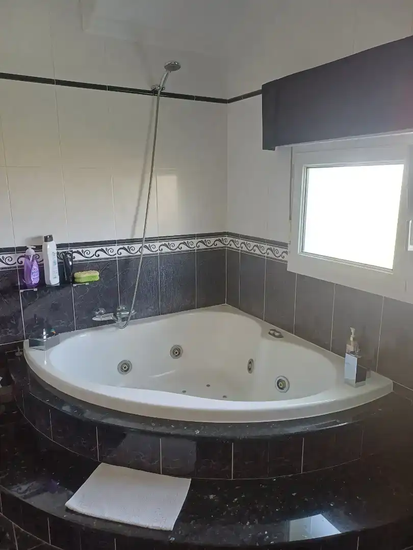 Bany de Casa o xalet en venda en Xinzo de Limia amb Jardí privat, Parquet i Traster
