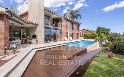 Exterior view of House or chalet for sale in Cerdanyola del Vallès