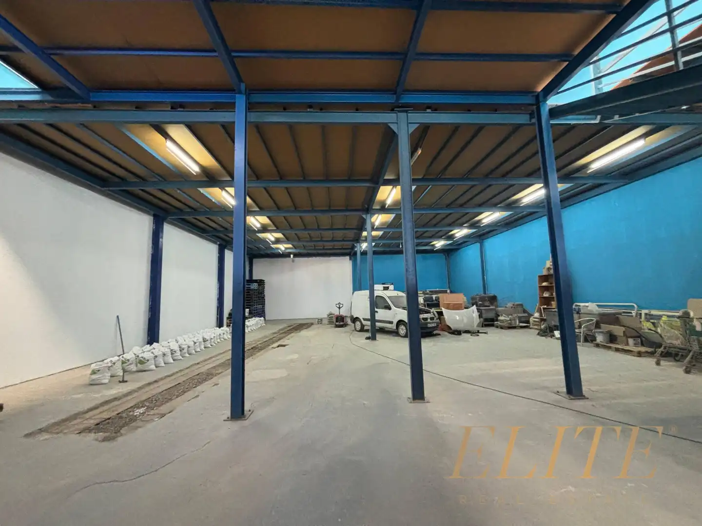 Fabrikhallen zur Miete in Agüimes