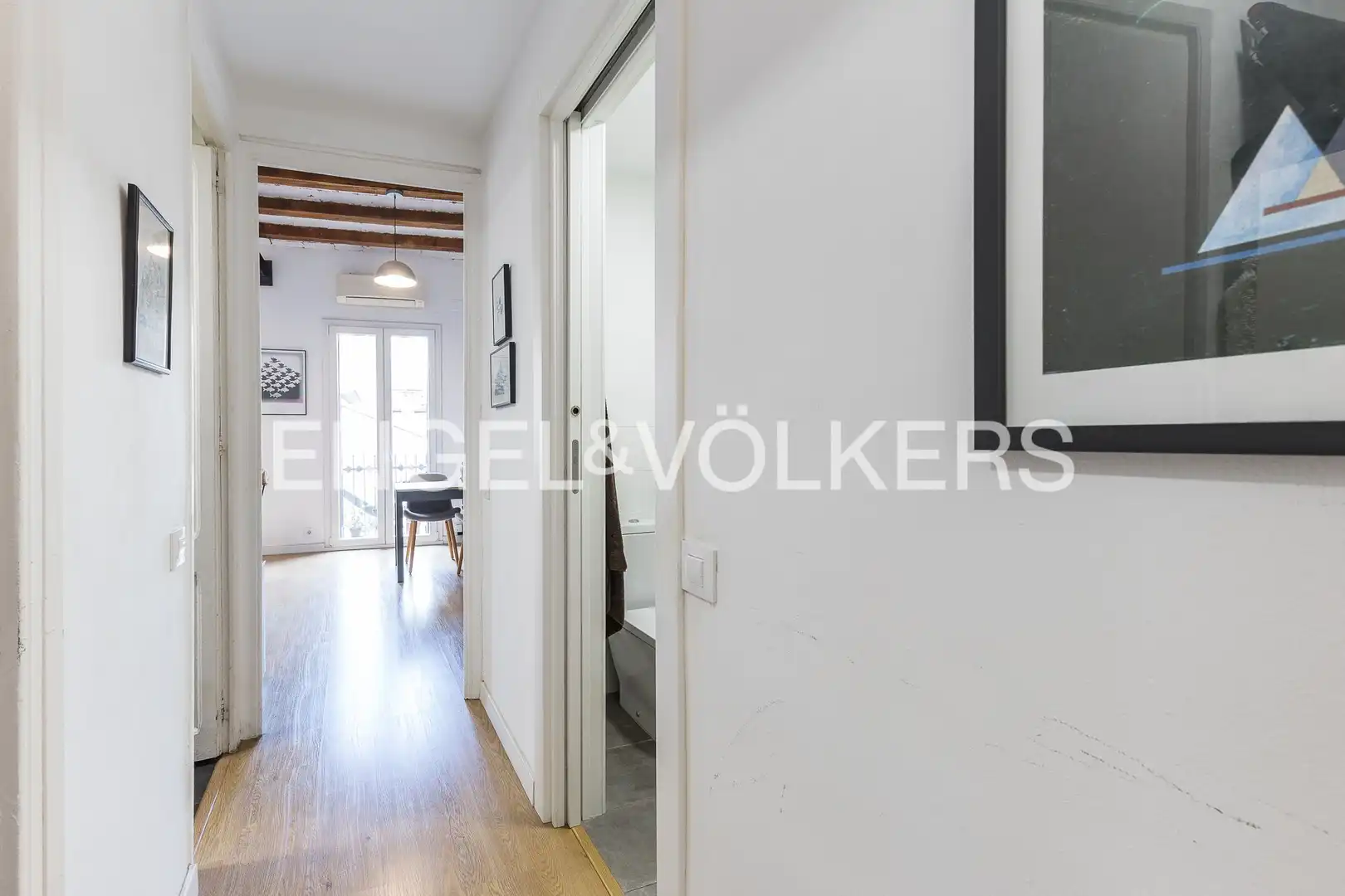Piso en venta en Barcelona con Calefacción, Parquet y Balcón