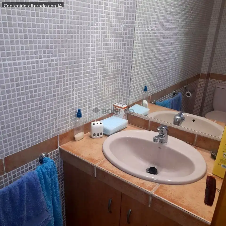 Baño de Casa adosada en venta en Cascante del Río con Calefacción, Terraza y Balcón