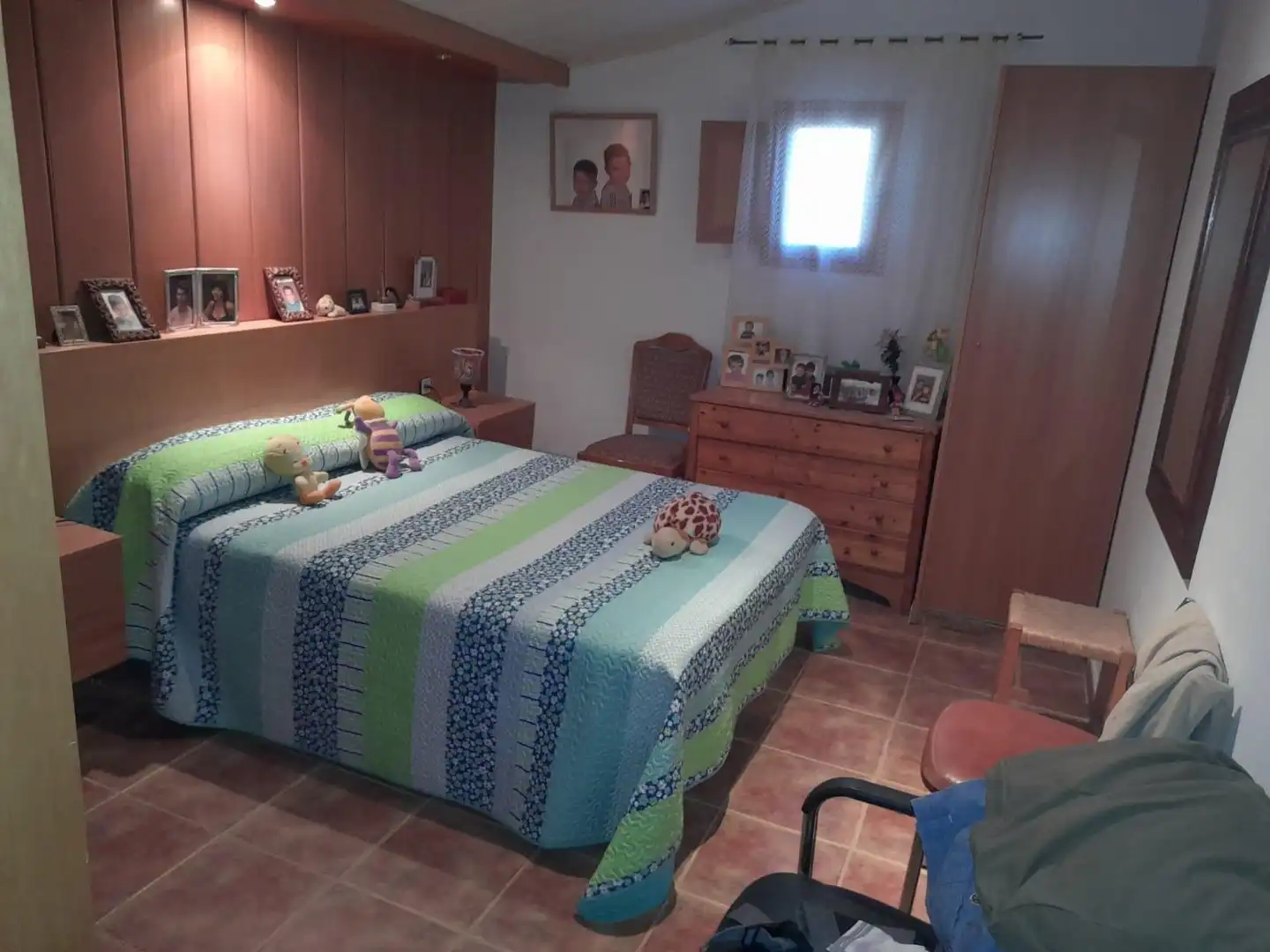 Dormitori de Casa o xalet en venda en Flix amb Jardí privat, Terrassa i Traster