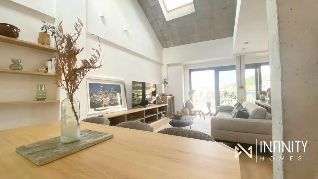 Sala de estar de Dúplex de alquiler en Bilbao  con Calefacción y Jardín privado