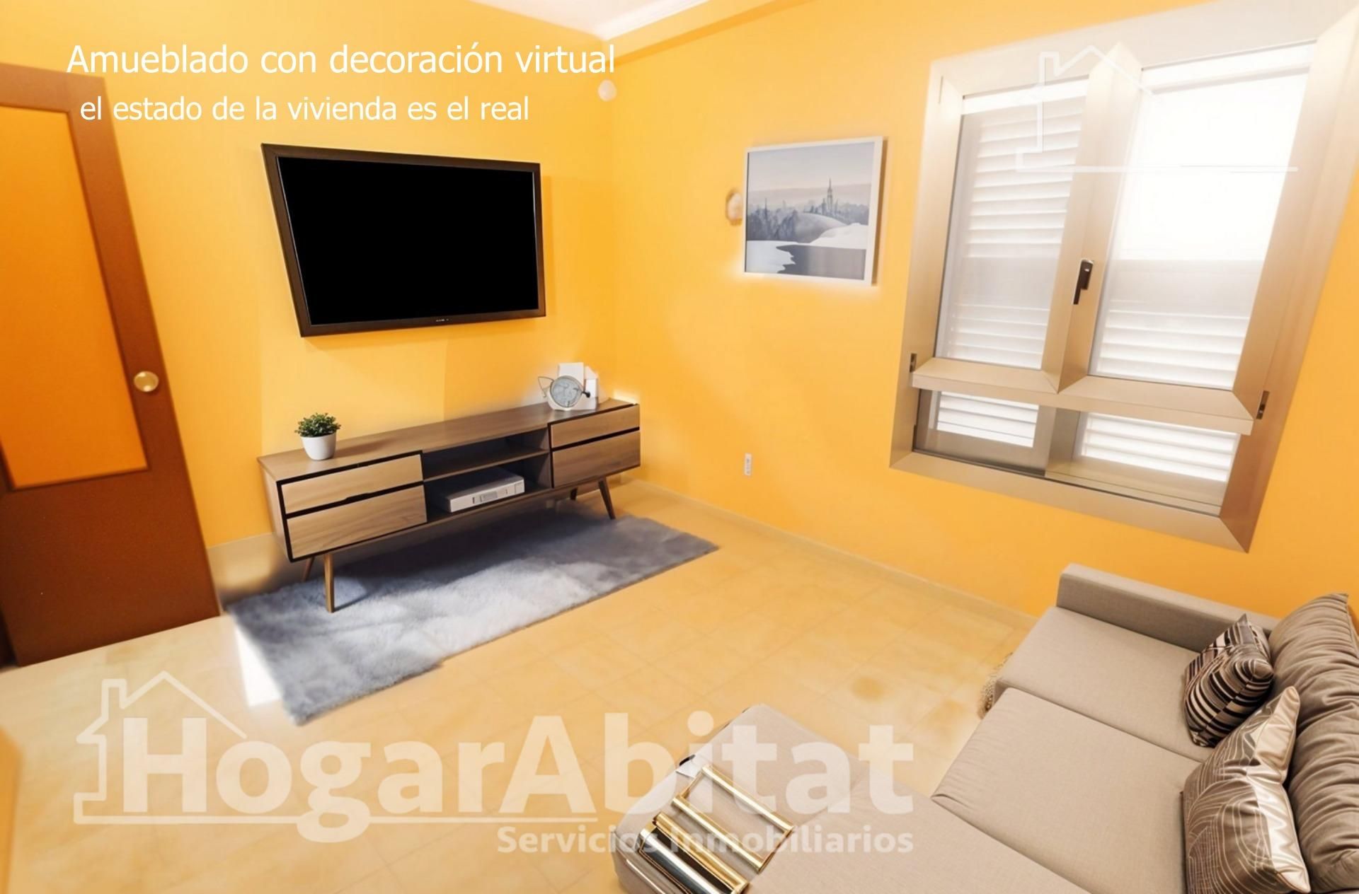 Living room of Flat for sale in  Valencia Capital  with Terrace, Balcony and Alarm