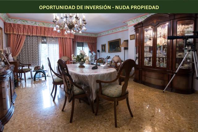 Piso en Venta en Carrer de Pere Aleixandre en Mont-Olivet