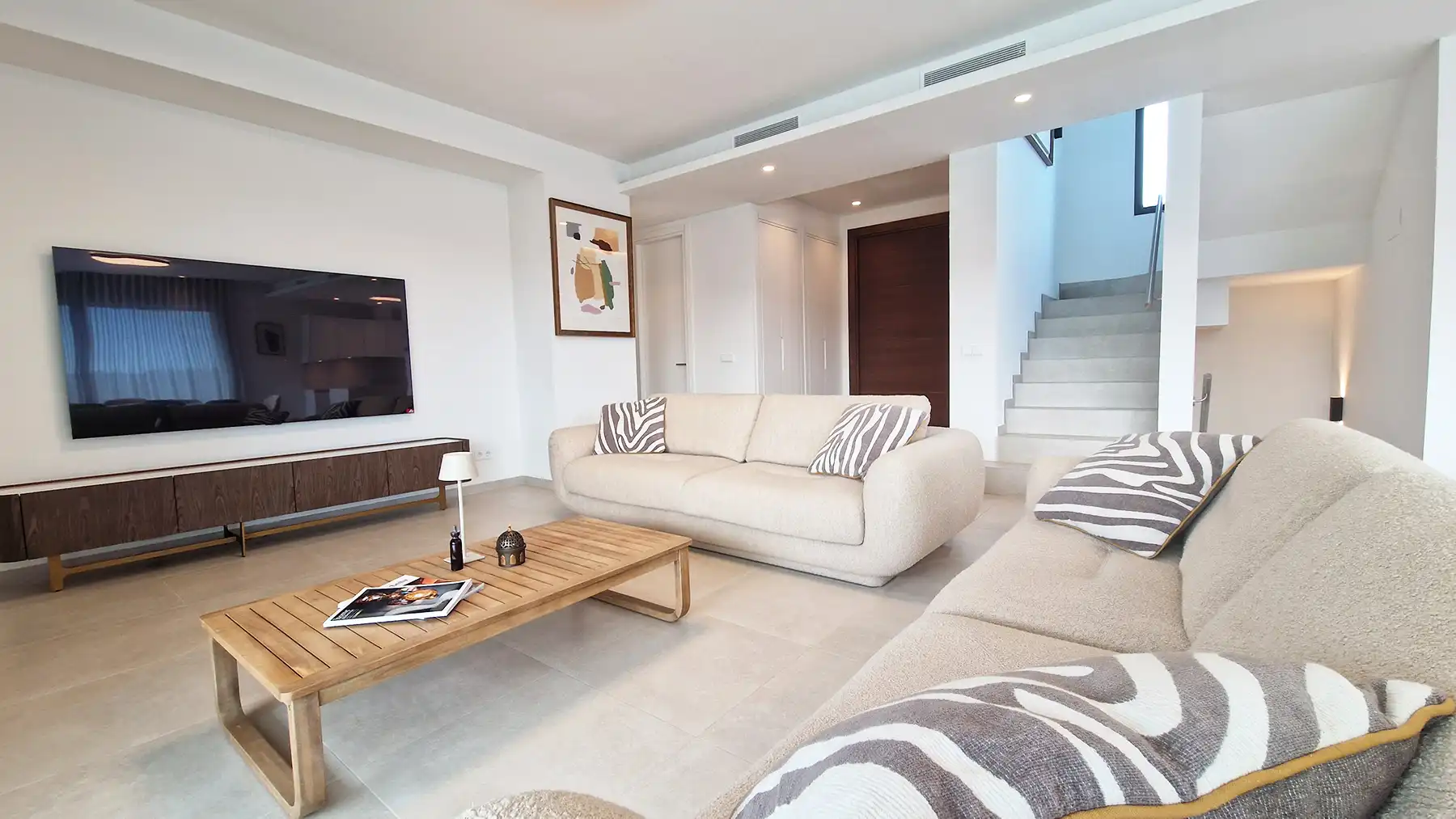 Sala de estar de Casa o chalet en venta en Mijas con Aire acondicionado, Jardín privado y Terraza