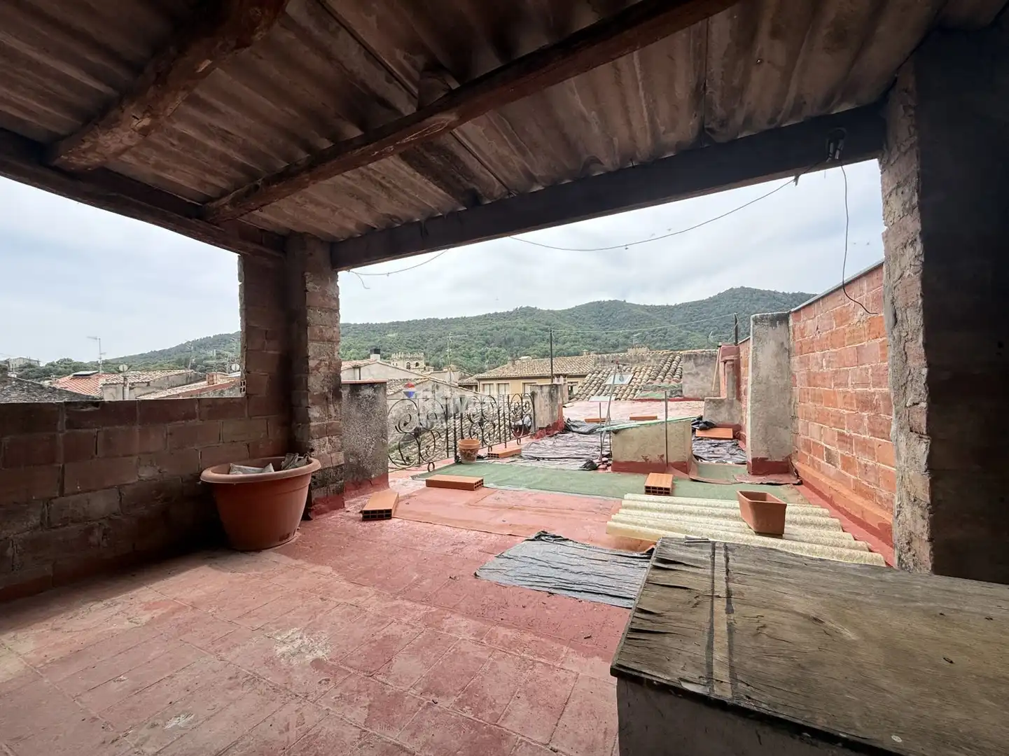 Terrassa de Casa o xalet en venda en Besalú amb Parquet i Terrassa