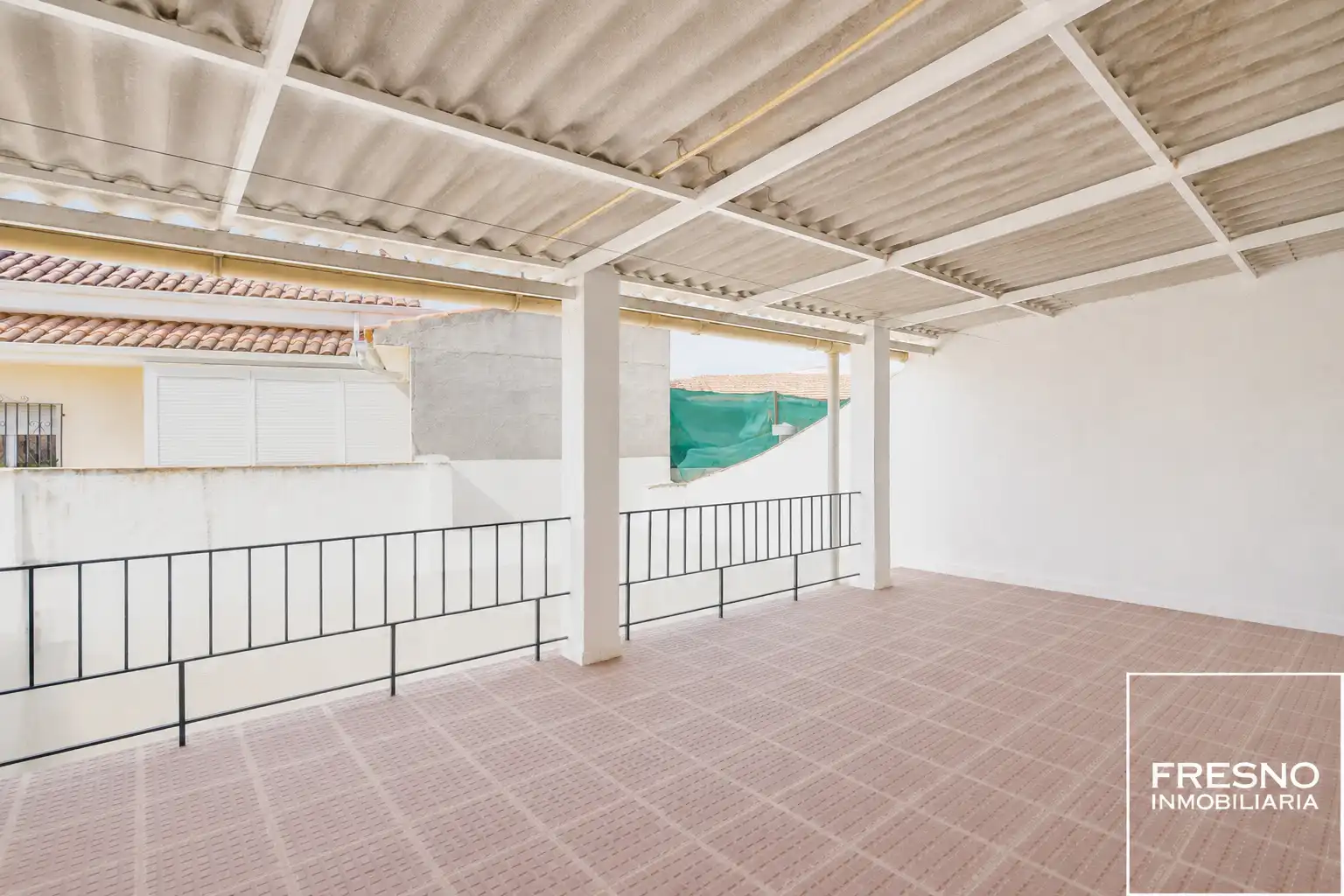 Terrassa de Casa adosada en venda en Cobeña amb Calefacció, Jardí privat i Terrassa