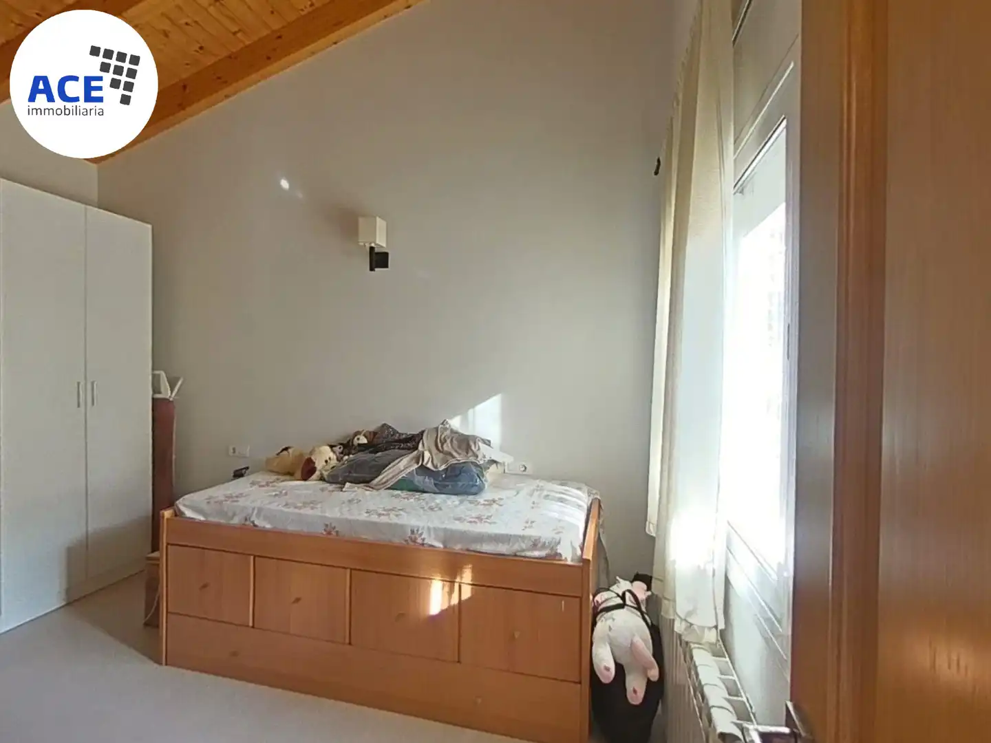 Bedroom of Houses for sale in Rubí  with Air Conditioner, Heating and Parquet flooring