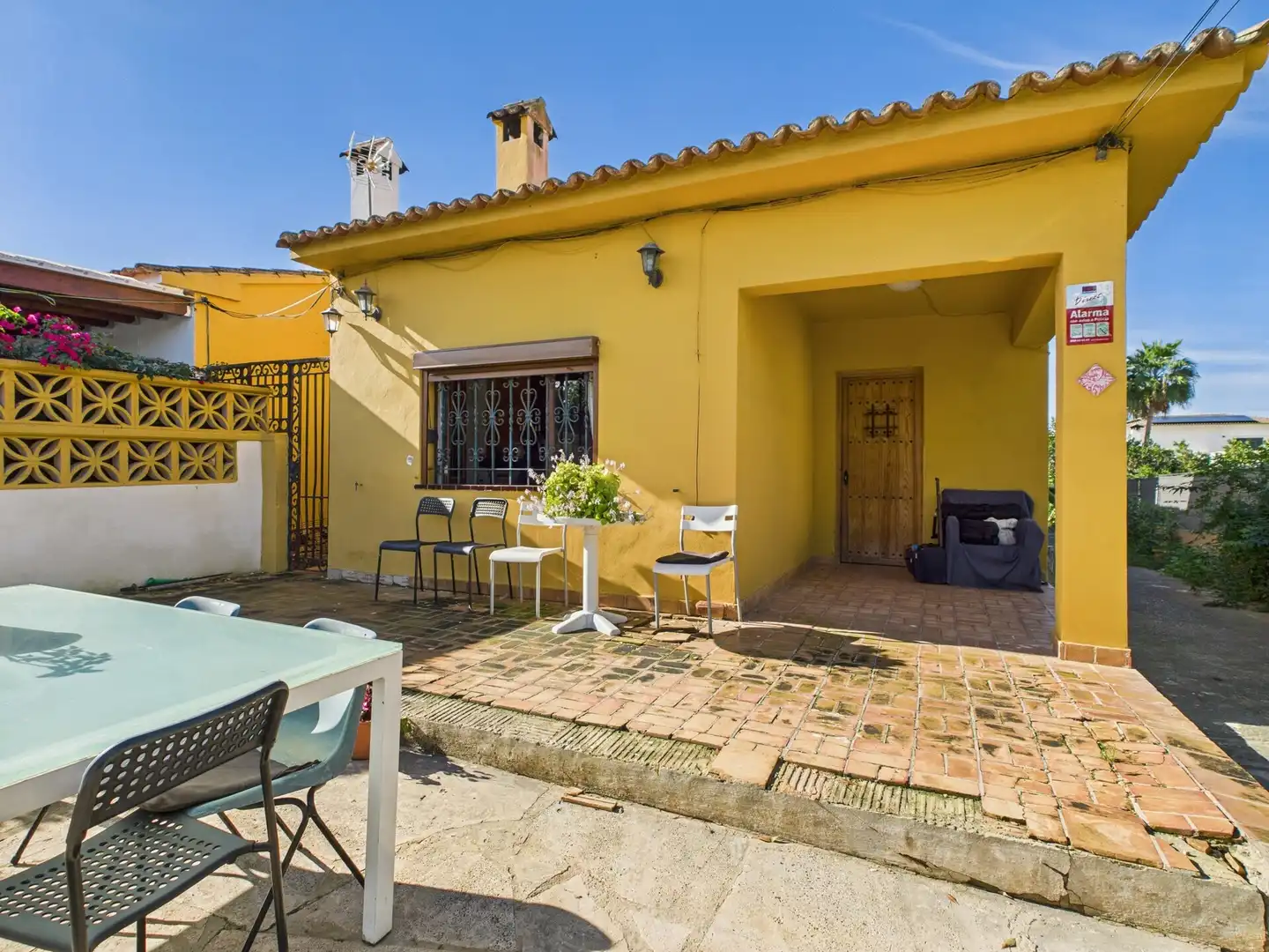 Vista exterior de Casa o xalet en venda en Llucmajor amb Calefacció, Jardí privat i Terrassa