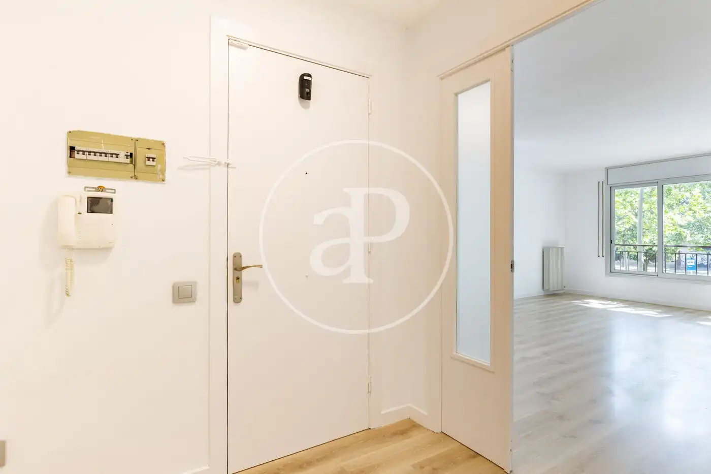 Piso en venta en Terrassa con Calefacción, Terraza y Balcón