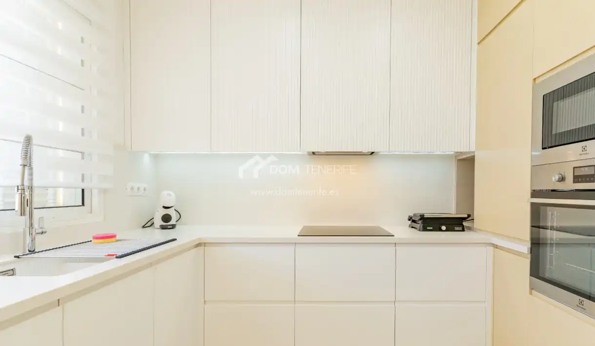 Cocina de Casa o chalet en venta en Arona con Aire acondicionado, Terraza y Trastero