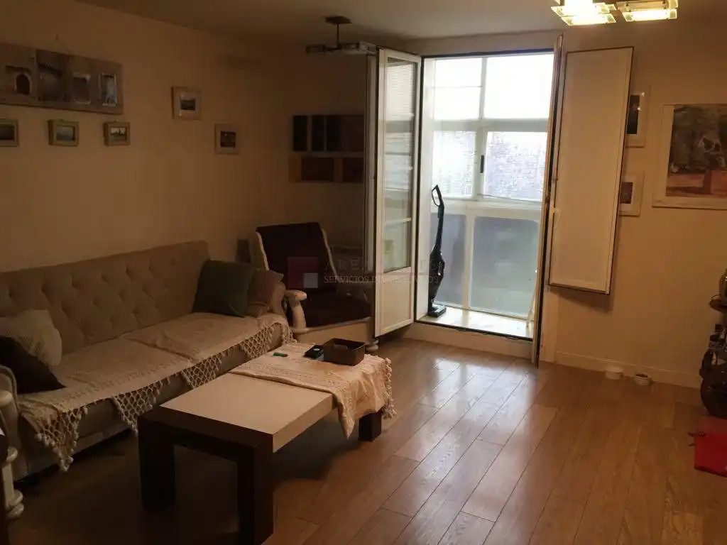 Sala d'estar de Pis en venda en Vitoria - Gasteiz amb Parquet, Traster i Balcó