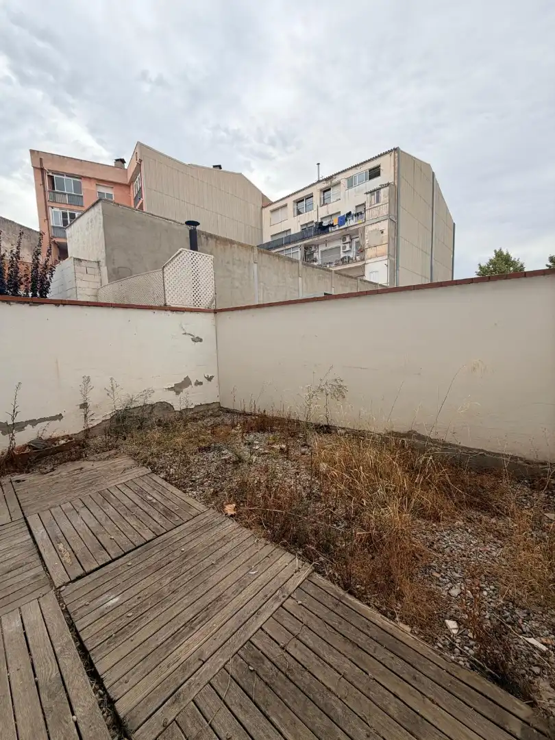 Casa adosada en venda a Tàrrega, Lleida