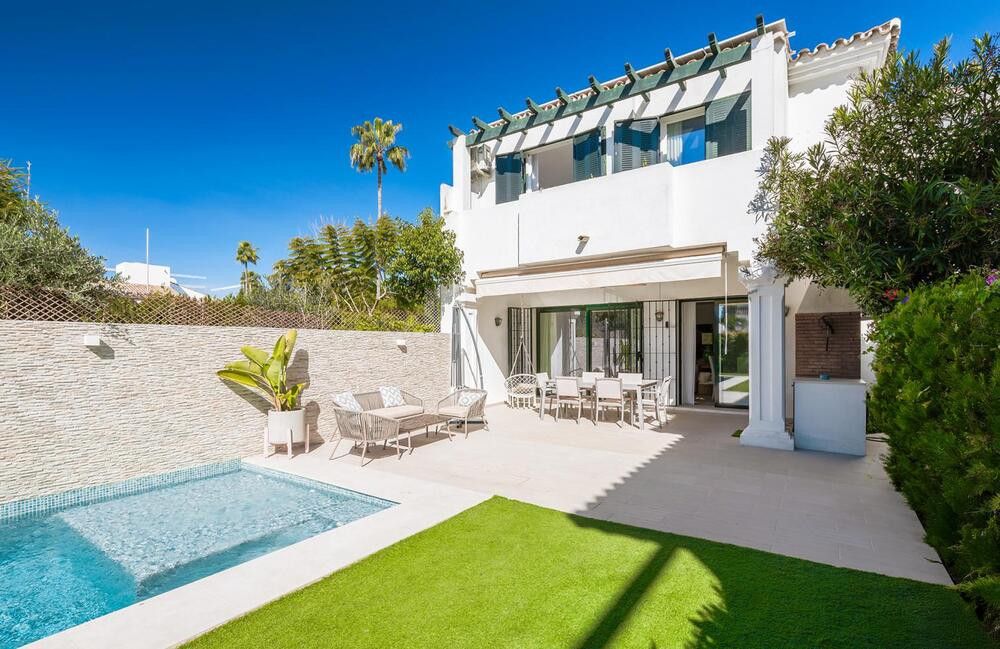 Garden of Single-family semi-detached for sale in Marbella  with Air Conditioner, Private garden and Terrace