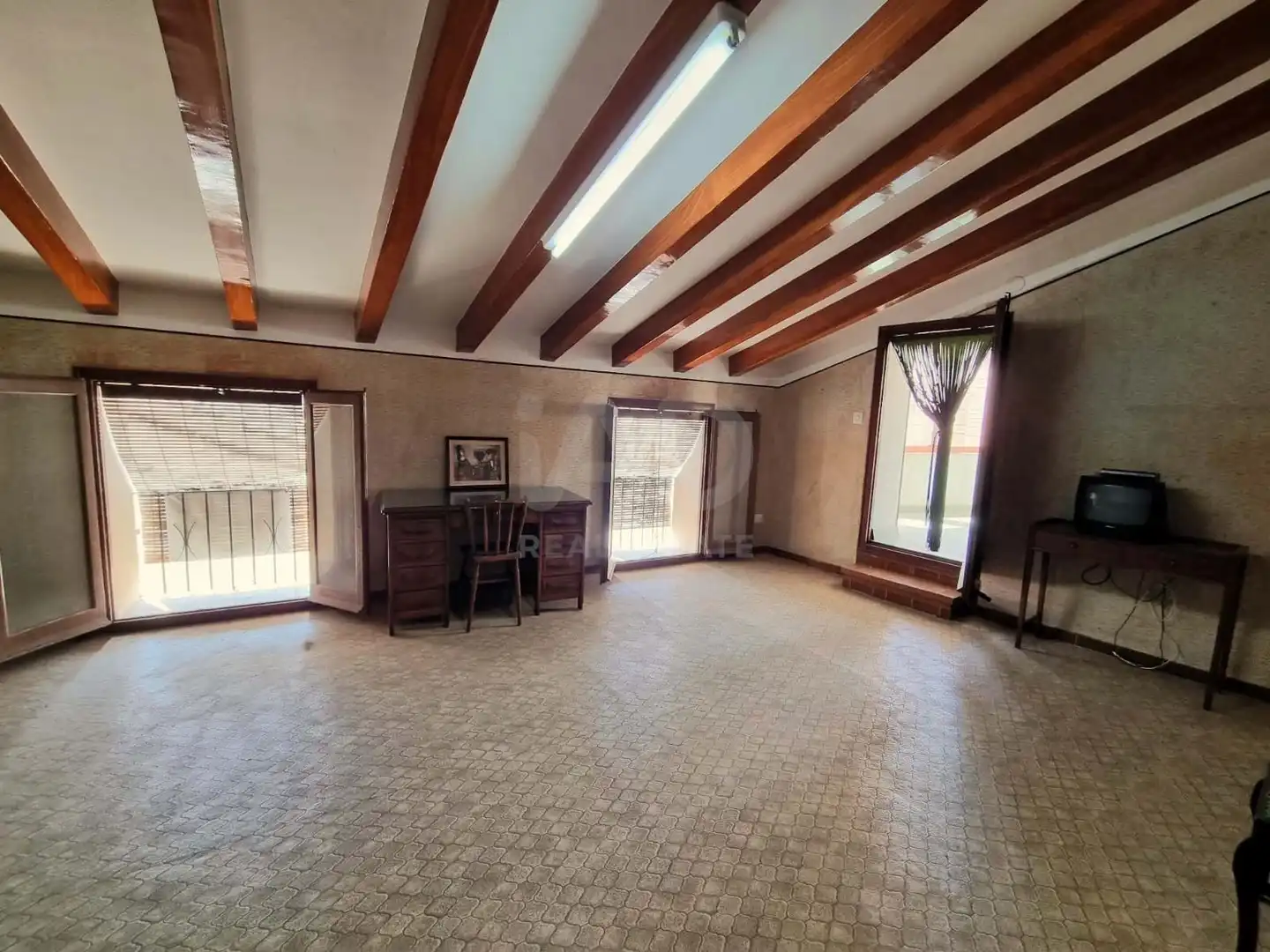 Sala d'estar de Finca rústica en venda en Ginestar amb Calefacció i Terrassa