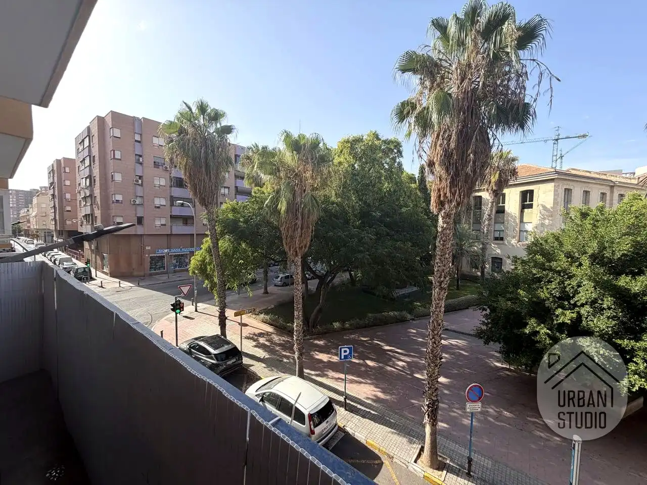 Vista exterior de Pis en venda en Alicante / Alacant amb Terrassa