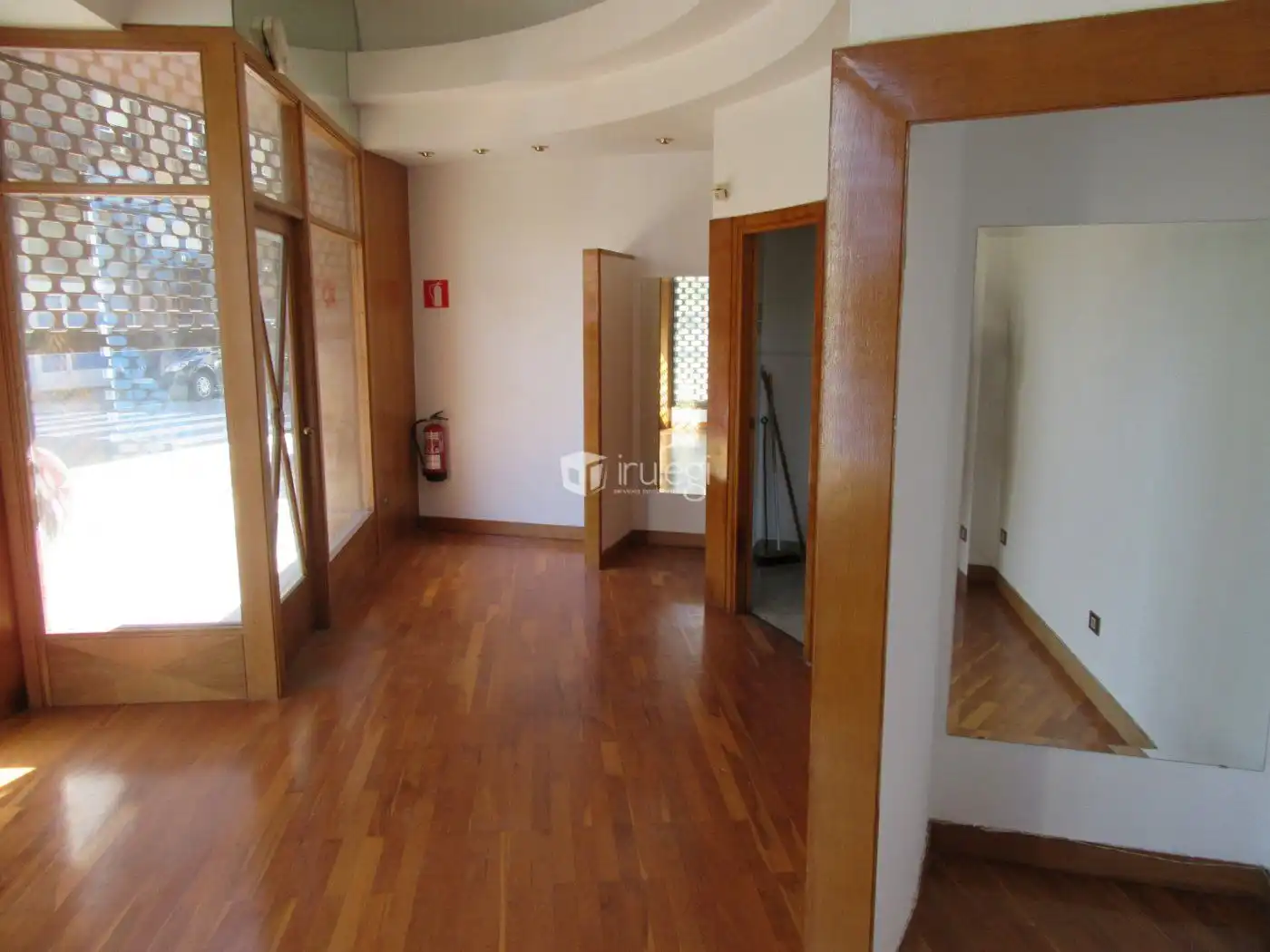 Local comercial de lloguer a Calle Kaleberria, imagen 2