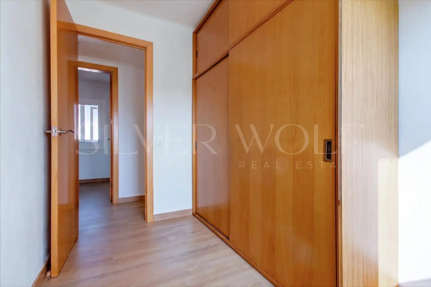 Dachboden zum Verkauf in Vilanova i la Geltrú mit Parkett, Balkon und Alarm