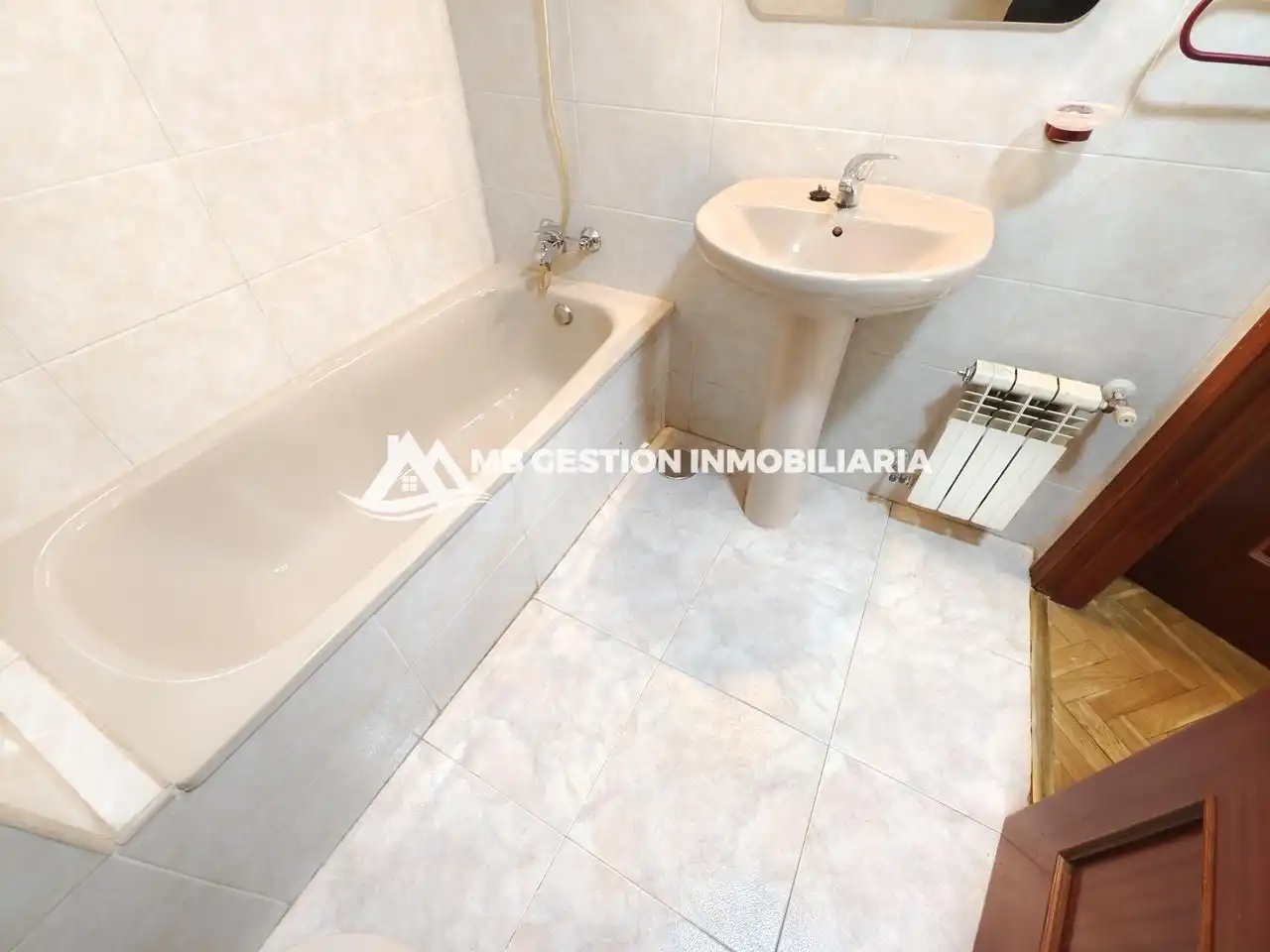 Flat for sale in El Arroyo - La Fuente